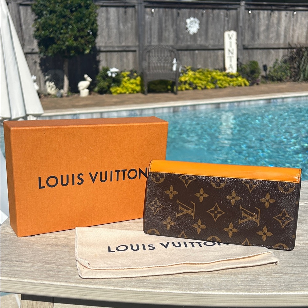 Louis Vuitton Authentic Monogram Brazza Wallet - image 2